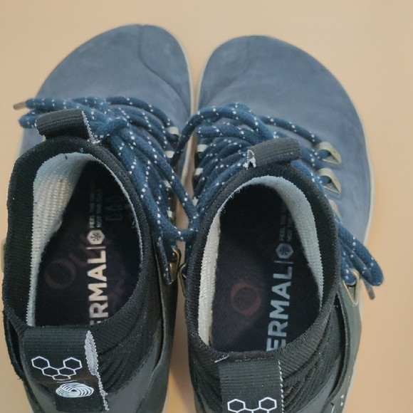 Vivo Barefoot Women's Navy Athletic Shoes - Picture 6 of 7